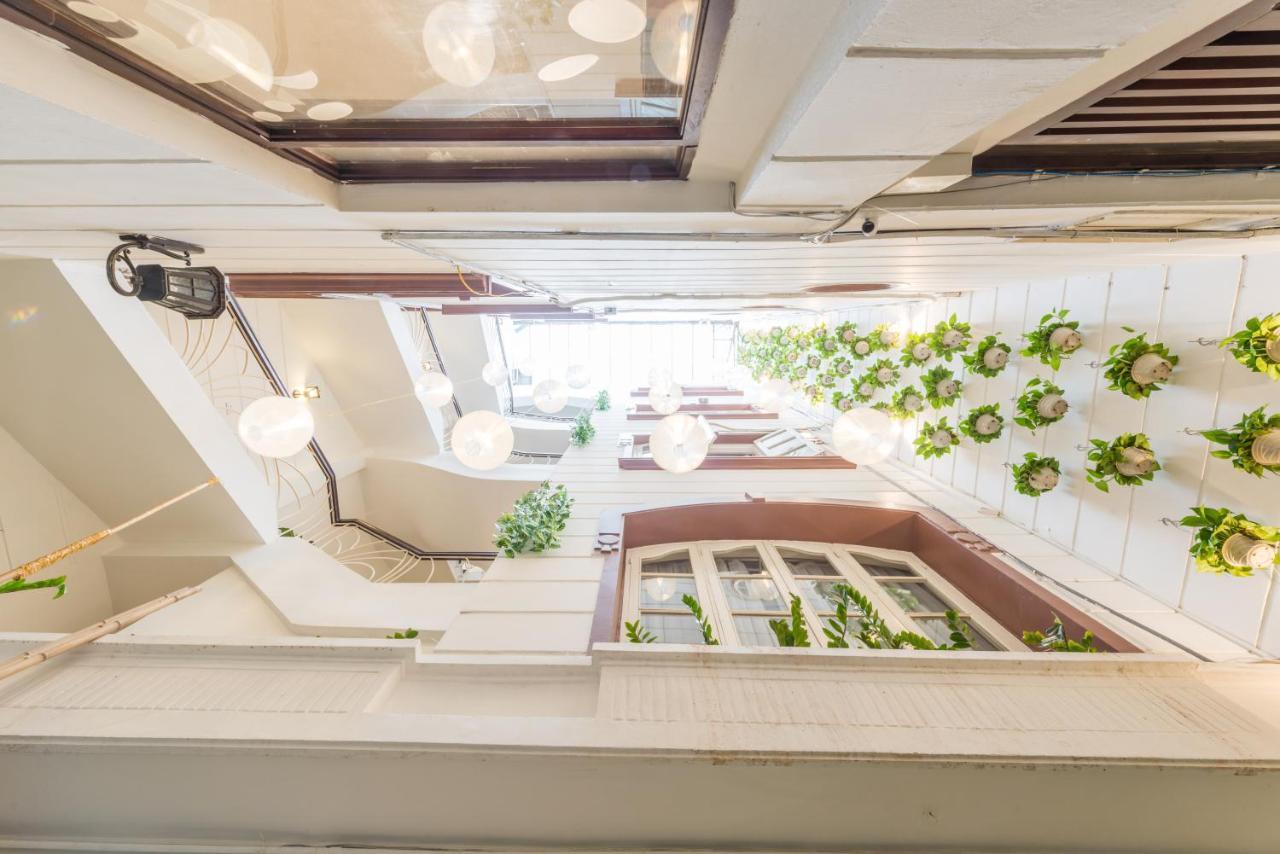 Hestia Legend Hotel Hanoi Exterior photo